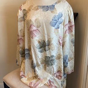 ⚜️David Rose Plus Size Vintage Floral Top!